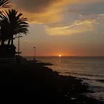Uno - Front Line Of Ocean * San Agustín